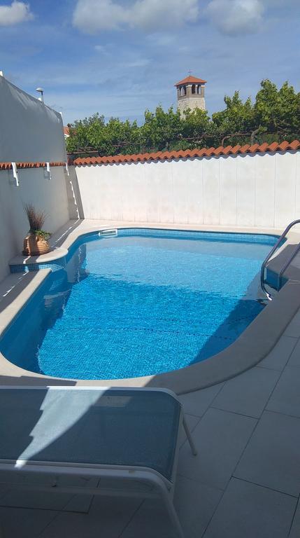 Holiday Pool House Пула Екстер'єр фото